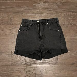 H&M mom fit denim shorts